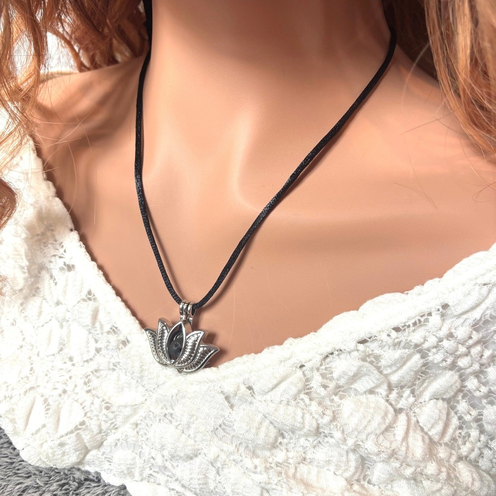 Lotus Flower Aromatherapy Pendant Necklace Lava Rock Diffuser Zen Yoga 21775
